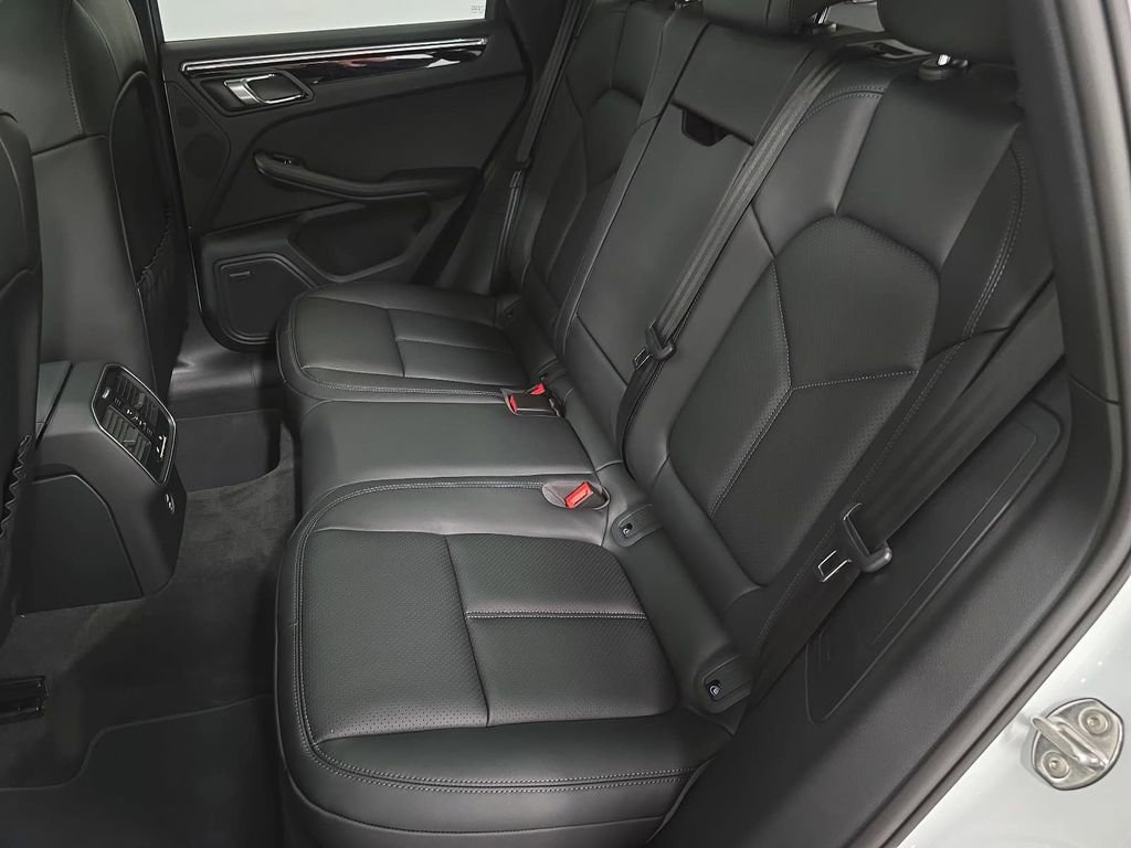 New 2026 Porsche Macan S AWD/4WD image 27
