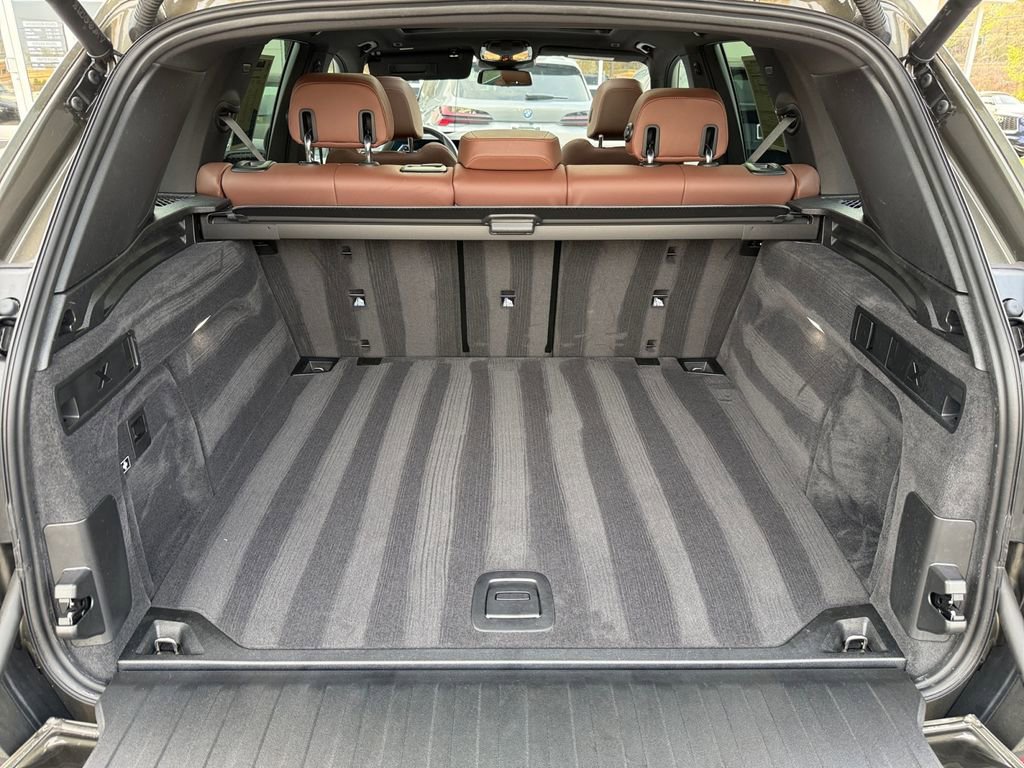 Certified 2026 BMW X5 xDrive40i w/ Premium Package image 37