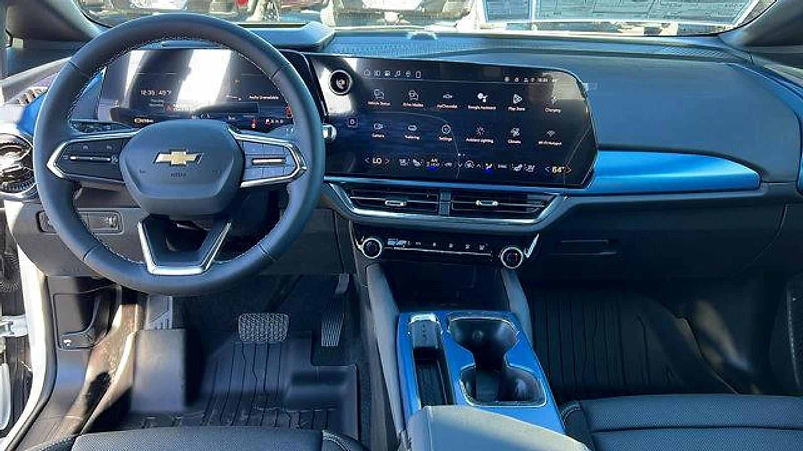 New 2026 Chevrolet Equinox EV LT image 15