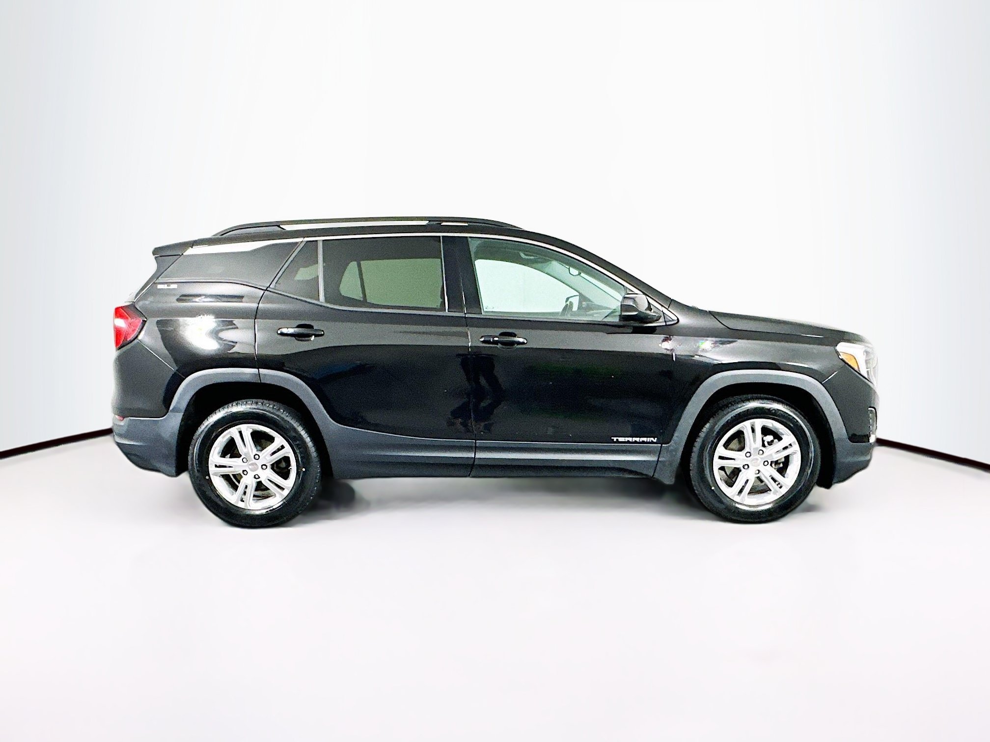 Used 2020 GMC Terrain SLE w/ Driver Convenience Package AWD/4WD image 10