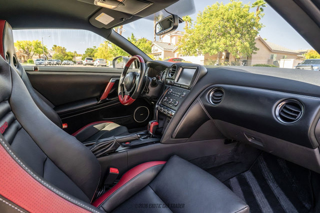 Used 2016 Nissan GT-R Black Edition AWD/4WD image 35