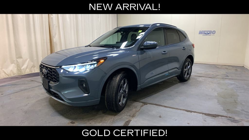 Certified 2023 Ford Escape ST-Line Select AWD/4WD image 7