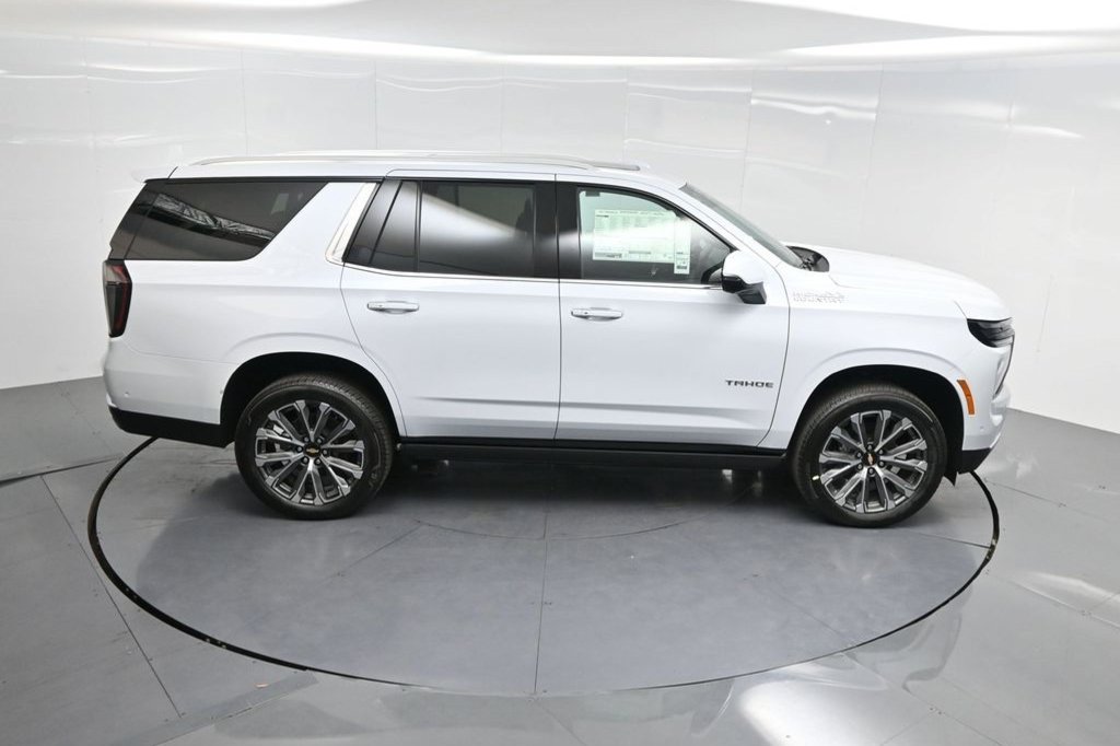 New 2026 Chevrolet Tahoe High Country AWD/4WD image 13