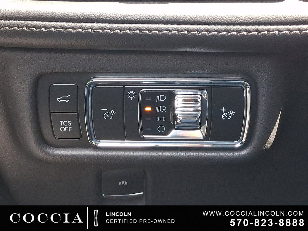 Certified 2023 Lincoln Nautilus AWD image 25