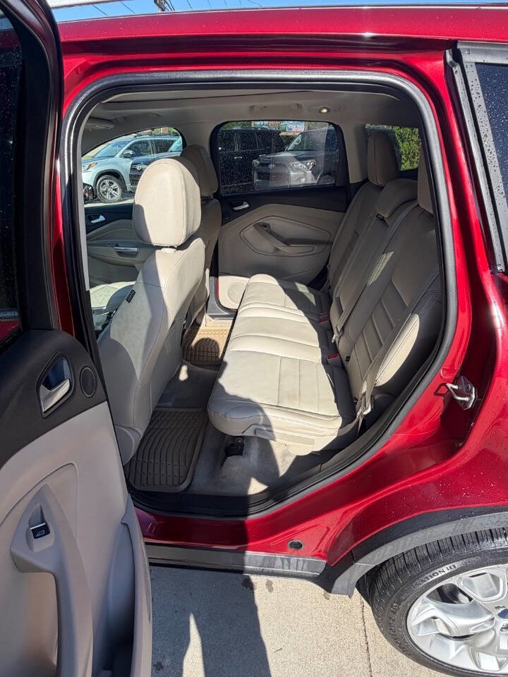 Used 2015 Ford Escape Titanium w/ Equipment Group 301A FWD image 12