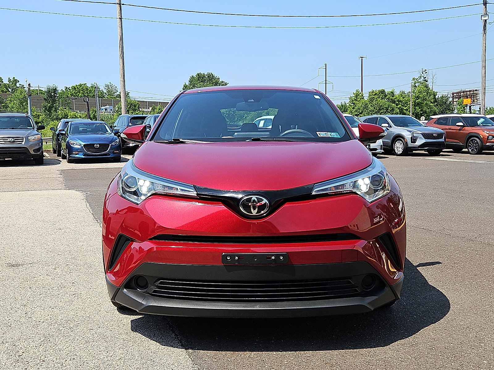 Used 2018 Toyota C-HR XLE FWD video 2