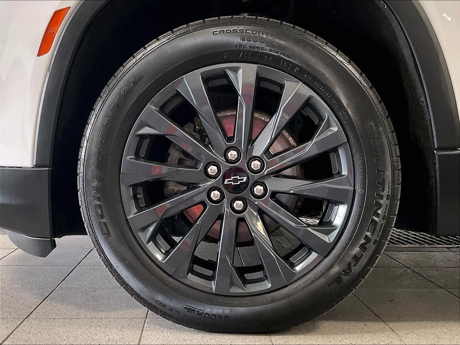 Used 2023 Chevrolet Traverse RS AWD/4WD image 7