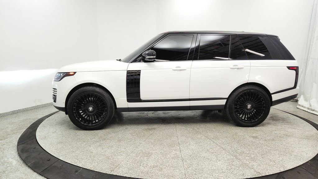 Used 2019 Land Rover Range Rover Supercharged AWD/4WD image 2