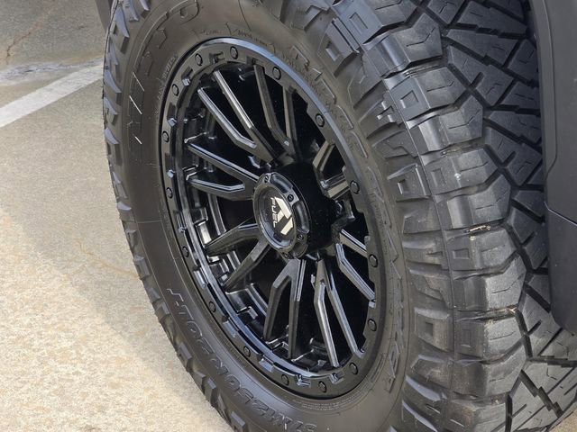 Used 2025 GMC Sierra 2500 Denali Ultimate AWD/4WD image 9