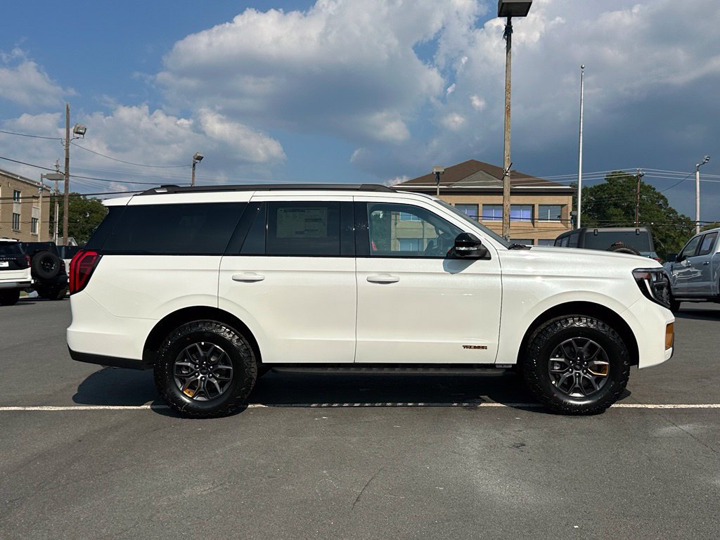 New 2027 Ford Expedition Tremor w/ Driver's Package AWD/4WD image 10