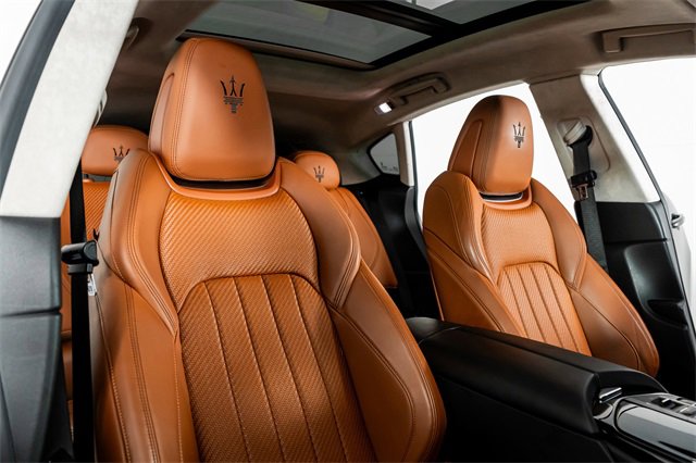 Used 2022 Maserati Levante Modena image 35