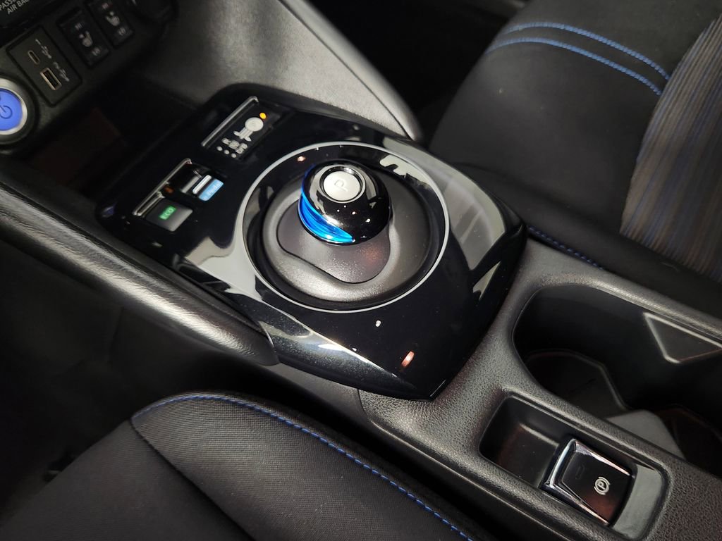 Used 2024 Nissan Leaf SV Plus image 22