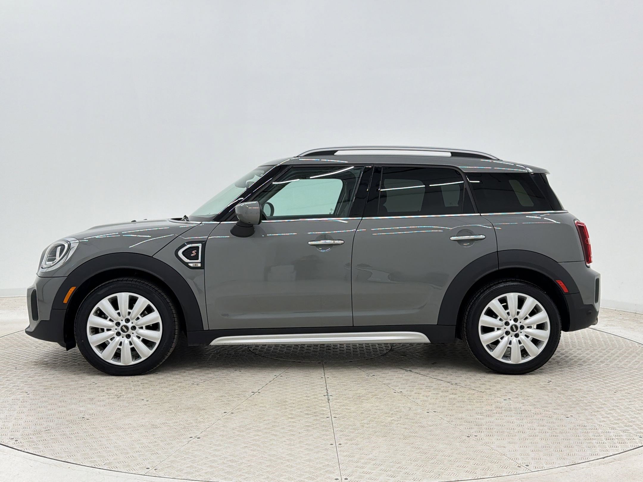 Used 2021 MINI Cooper Countryman S FWD image 2