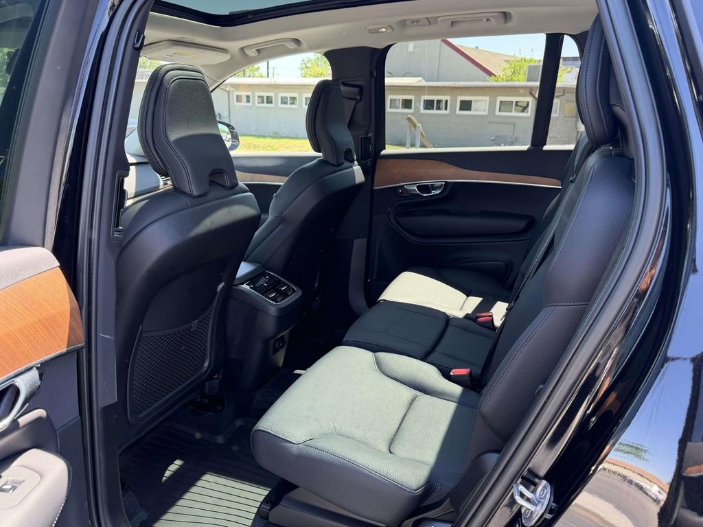 Used 2023 Volvo XC90 B6 Plus w/ Protection Package AWD/4WD image 15
