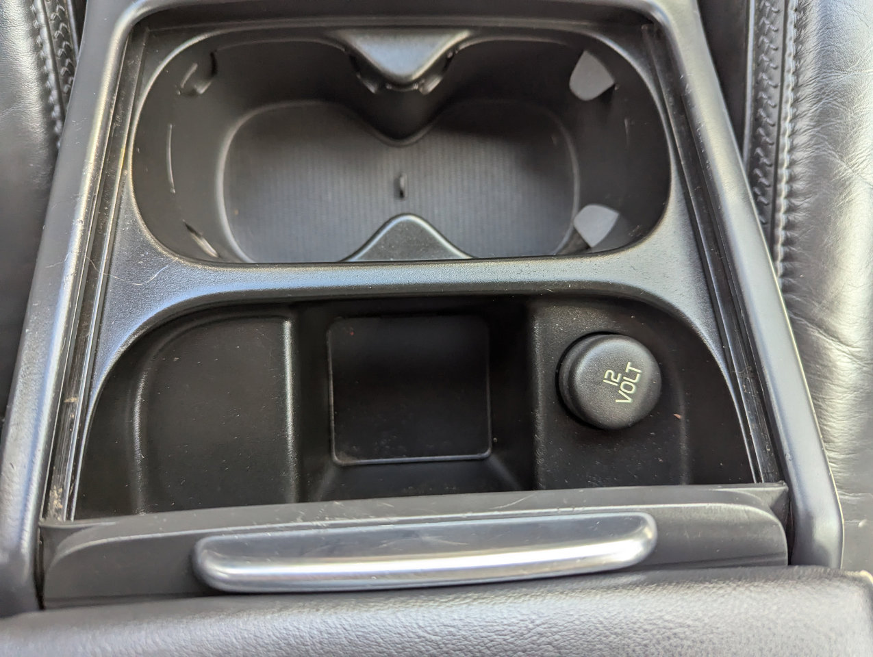 Used 2010 Volvo XC70 3.2 image 27