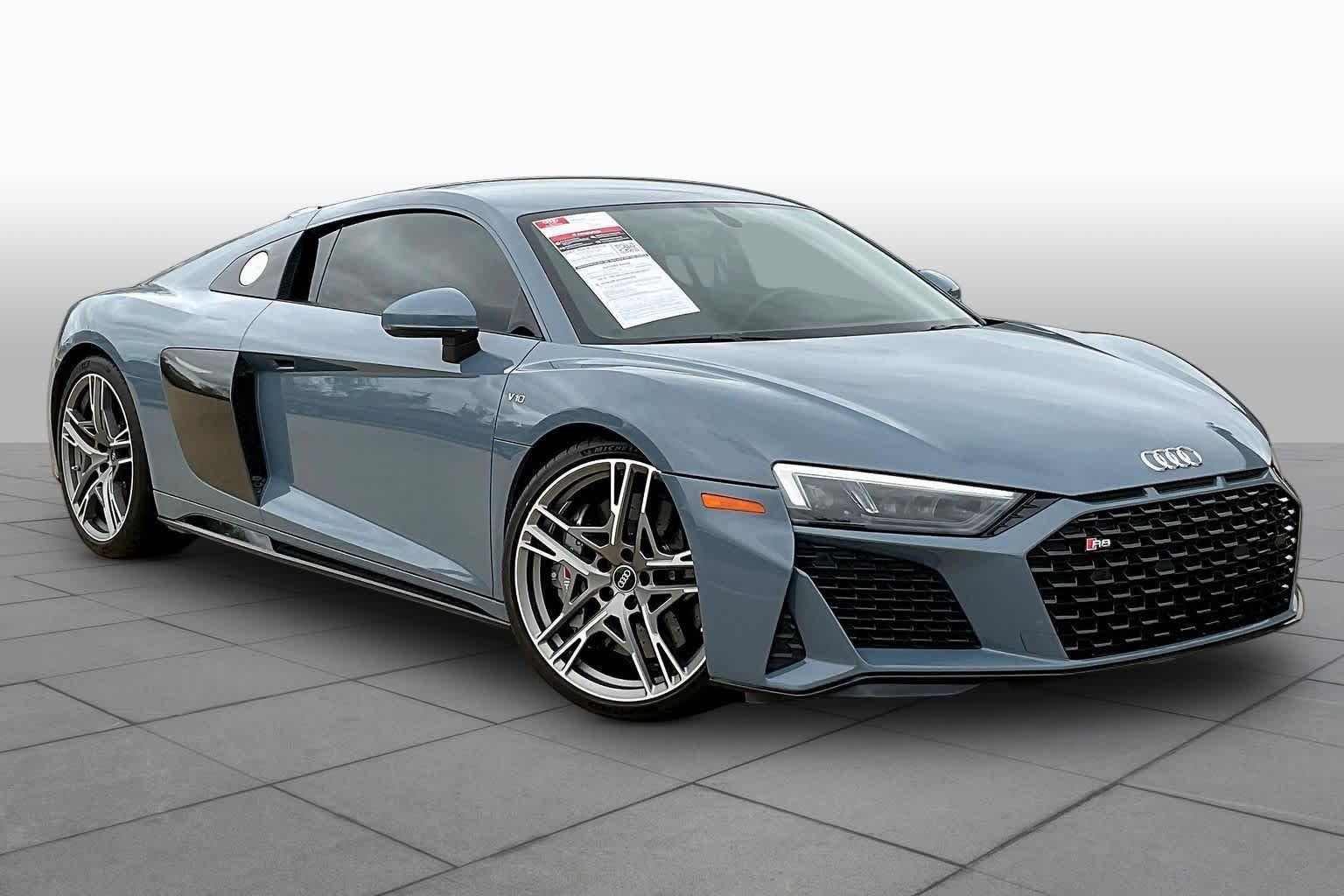 Used 2023 Audi R8 V10 performance w/ Dynamic Package RWD image 3