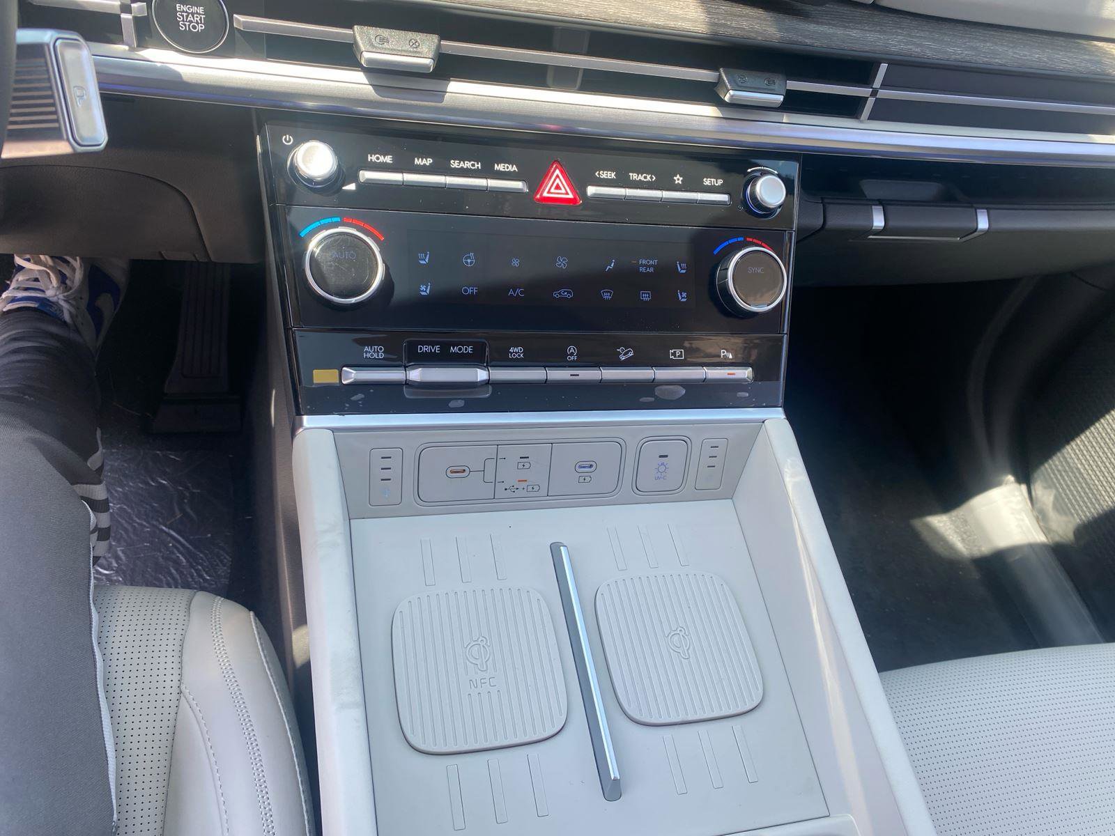 Certified 2024 Hyundai Santa Fe Calligraphy image 26