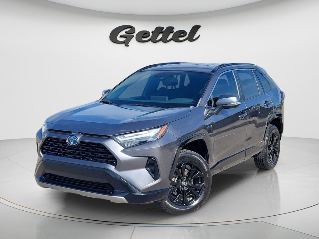 Certified 2022 Toyota RAV4 SE w/ SE Grade Weather Package AWD/4WD image 1