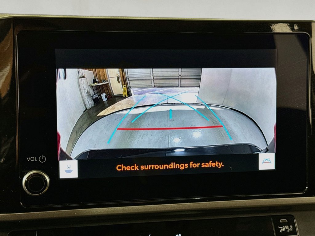 Used 2025 Toyota Camry LE FWD image 19