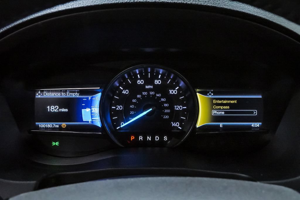 Used 2017 Ford Explorer XLT w/ Equipment Group 201A FWD image 21