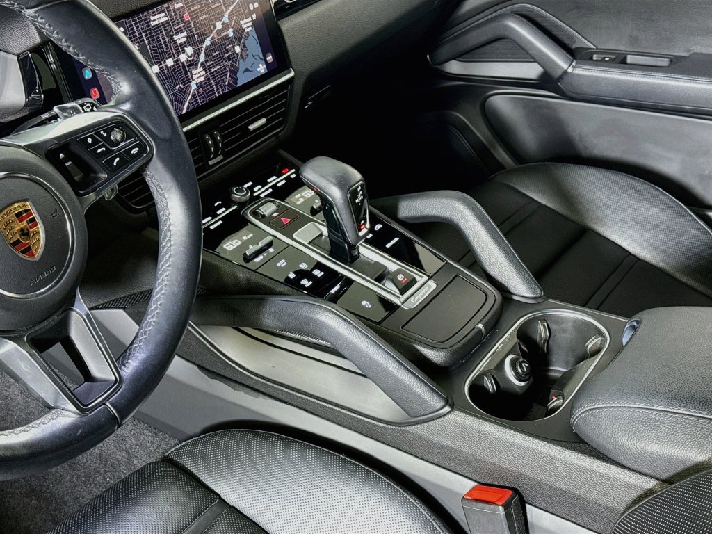 Certified 2023 Porsche Cayenne AWD/4WD image 21