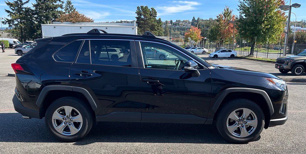 Certified 2023 Toyota RAV4 XLE w/ XLE Grade Weather Package AWD/4WD image 4