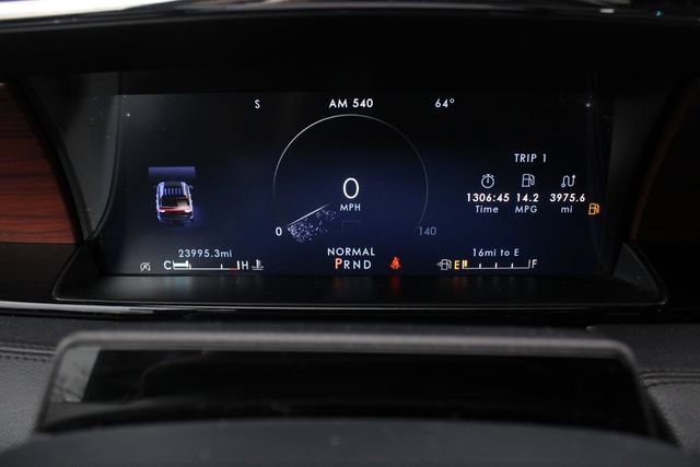 Used 2023 Lincoln Navigator L Reserve image 9