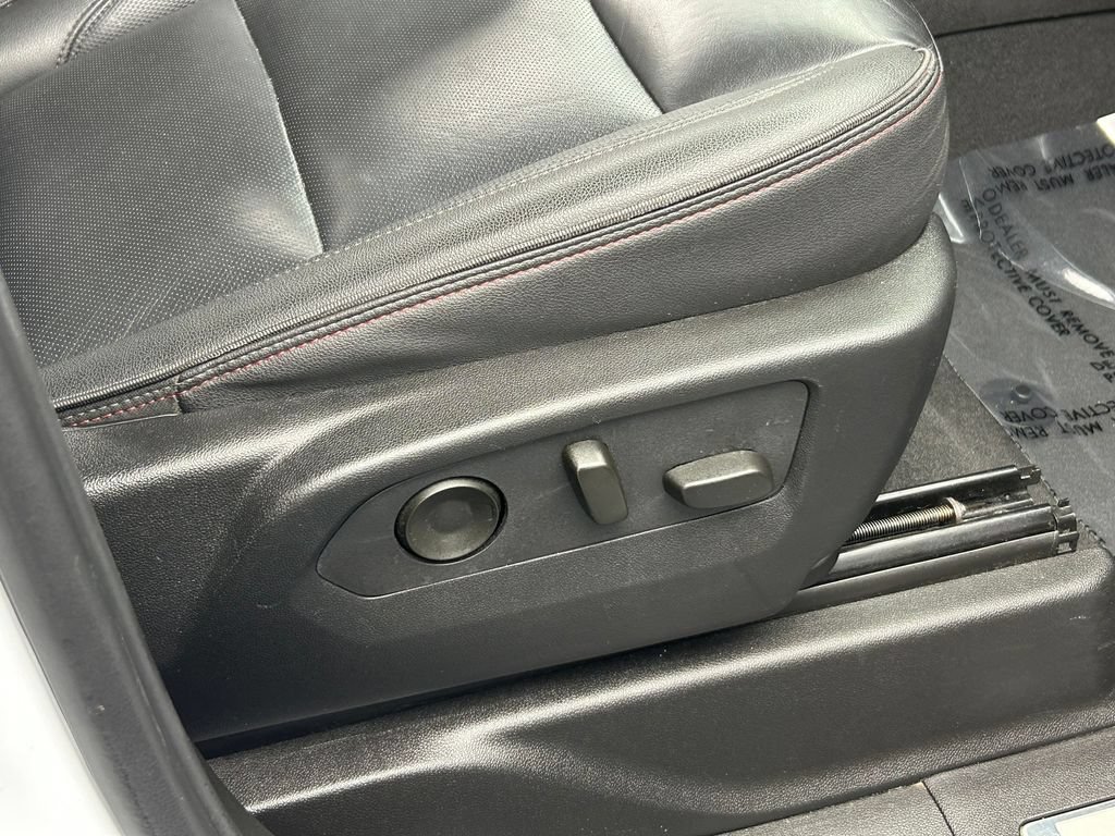 Used 2024 Chevrolet Suburban RST RWD image 47