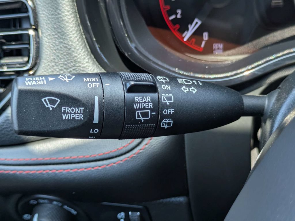 Used 2025 Dodge Durango GT AWD/4WD image 18