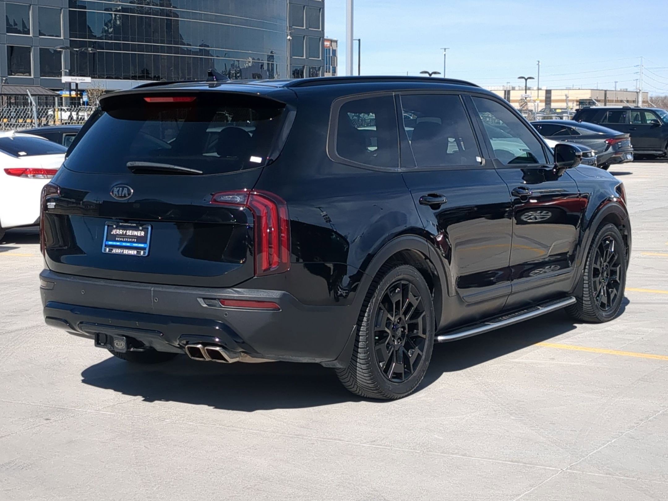 Used 2021 Kia Telluride SX w/ SX Prestige Package image 5