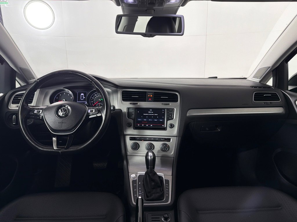 Used 2016 Volkswagen Golf SE w/ Lighting Package FWD image 23