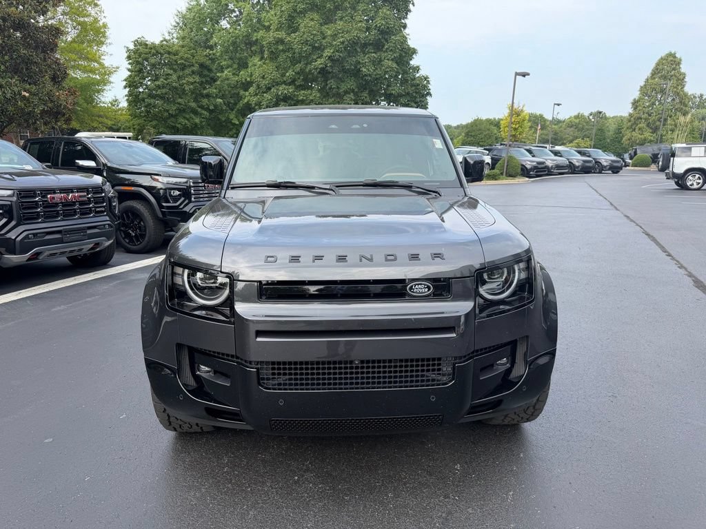 Used 2026 Land Rover Defender 90 V8 AWD/4WD image 3