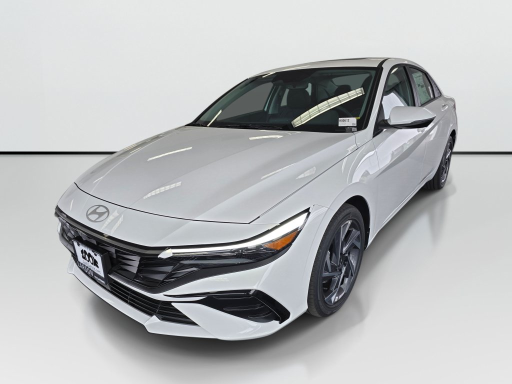 New 2026 Hyundai Elantra Limited FWD image 7