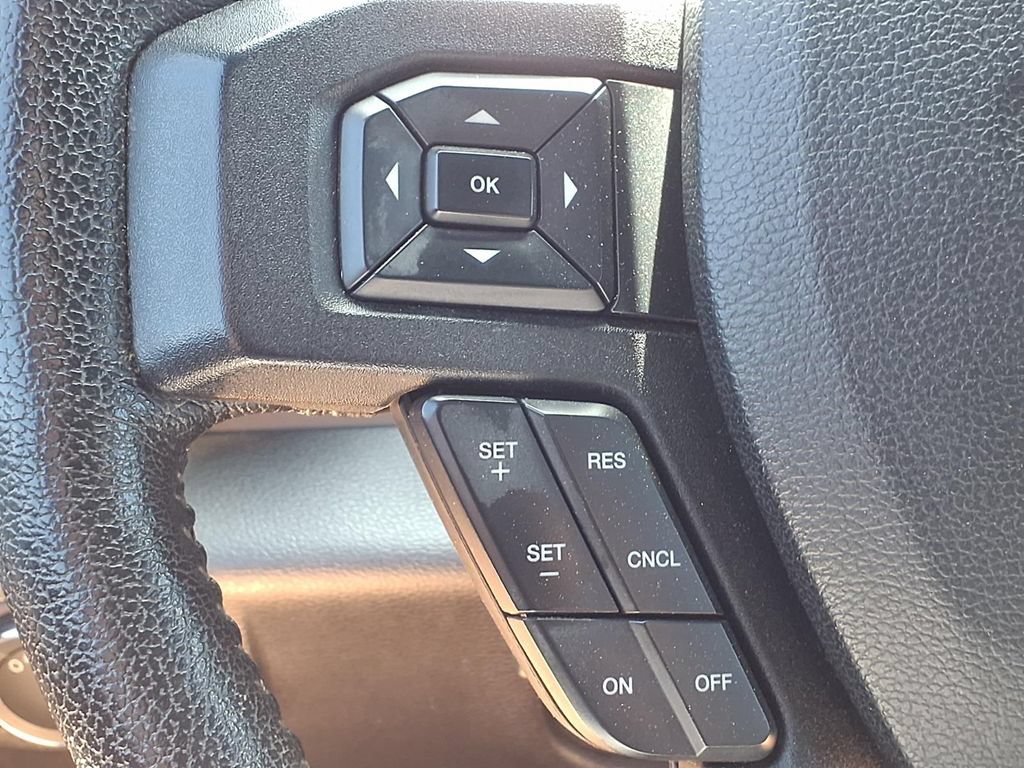 Used 2015 Ford F150 4x4 SuperCrew image 20