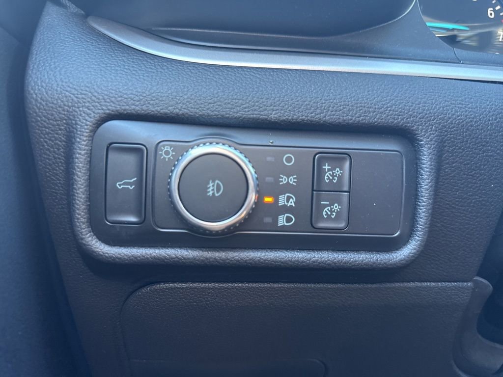 Certified 2022 Ford Explorer XLT w/ Equipment Group 202A image 26