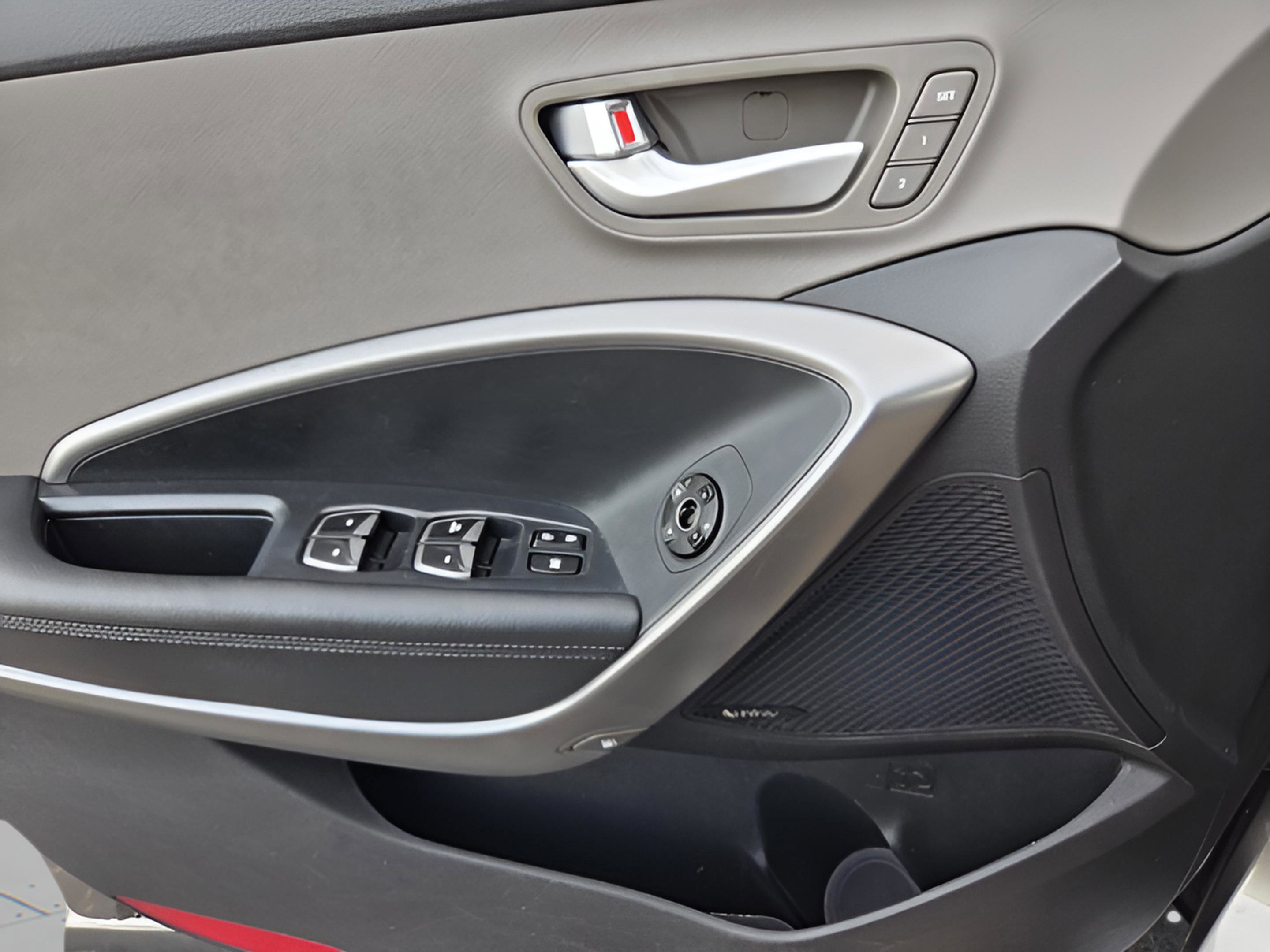 Used 2014 Hyundai Santa Fe Sport 2.0T w/ Technology Package 05 image 25