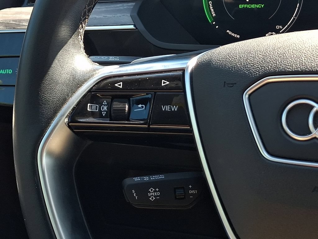 Certified 2023 Audi e-tron Premium Plus w/ Premium Plus Package AWD/4WD image 24