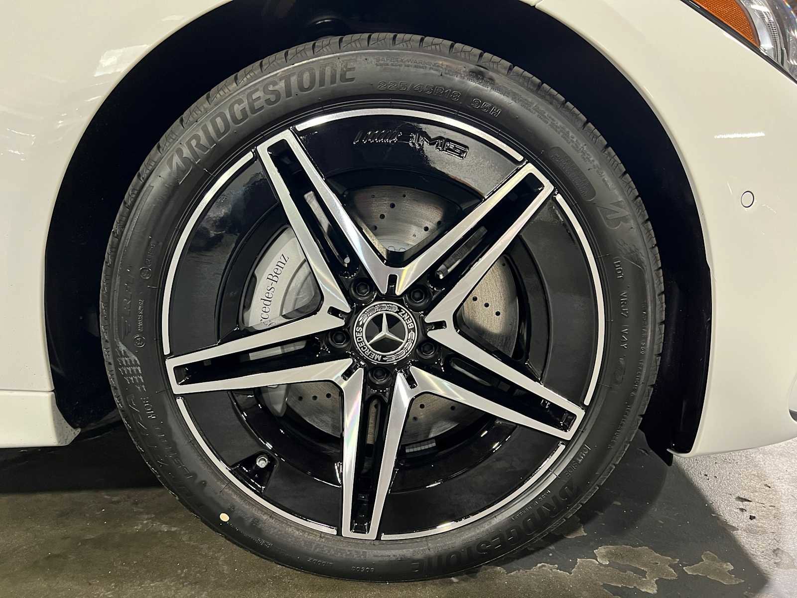 Used 2025 Mercedes-Benz C 300 4MATIC Sedan image 9