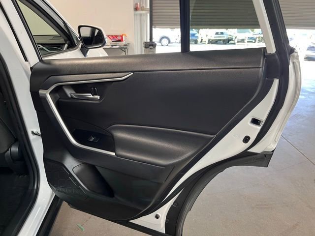 Used 2025 Toyota RAV4 XLE image 15