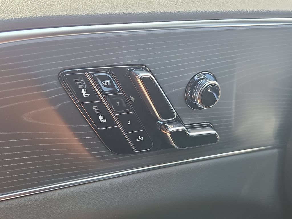 New 2026 Cadillac Lyriq Sport AWD/4WD image 20