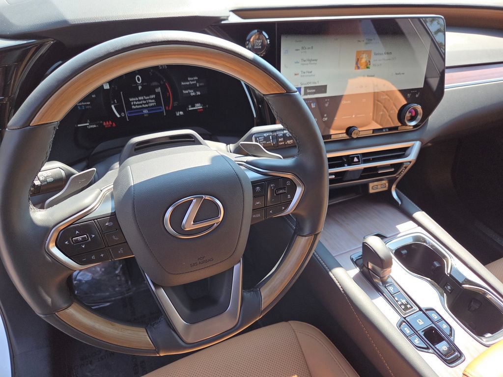 Certified 2025 Lexus RX 350 AWD image 35