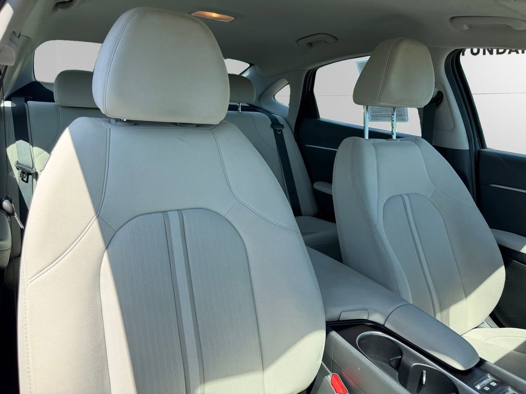 Certified 2025 Hyundai Sonata SEL FWD image 13