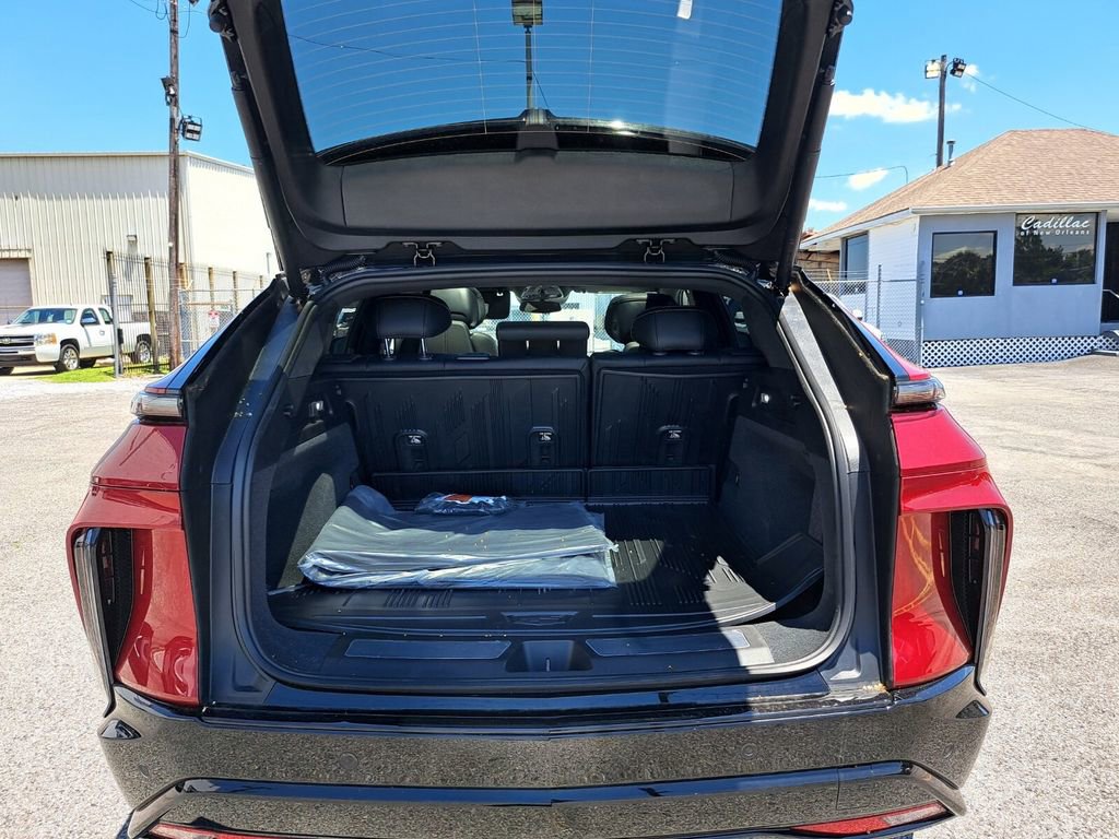 New 2025 Cadillac Lyriq Sport w/ LPO, Floor Liner Package image 23