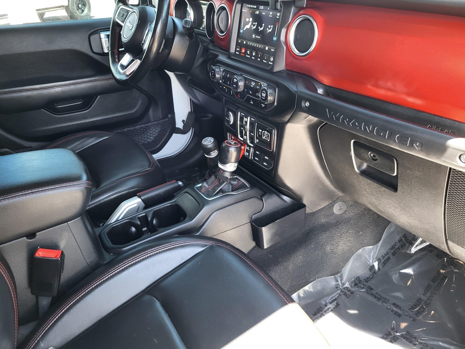 Used 2021 Jeep Wrangler Unlimited Rubicon AWD/4WD image 25