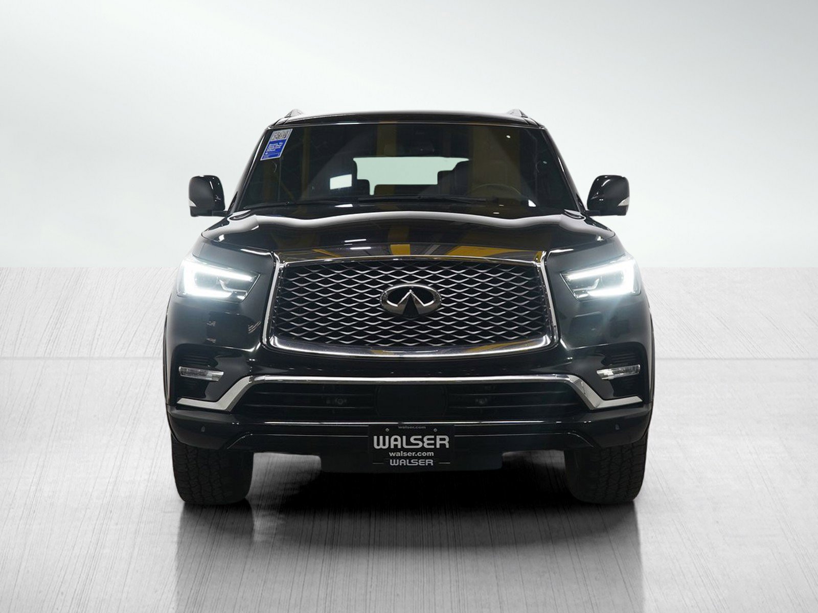 Used 2024 INFINITI QX80 Premium Select image 9
