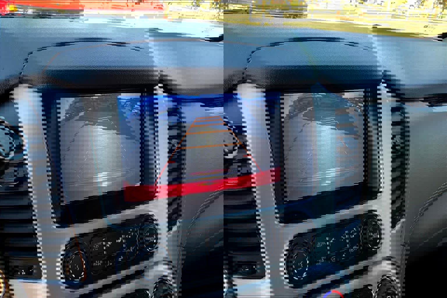 Used 2015 GMC Yukon SLT w/ HD Trailering Package image 26