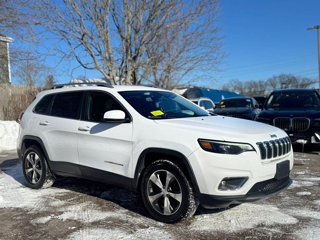 Used 2019 Jeep Cherokee Limited image 8