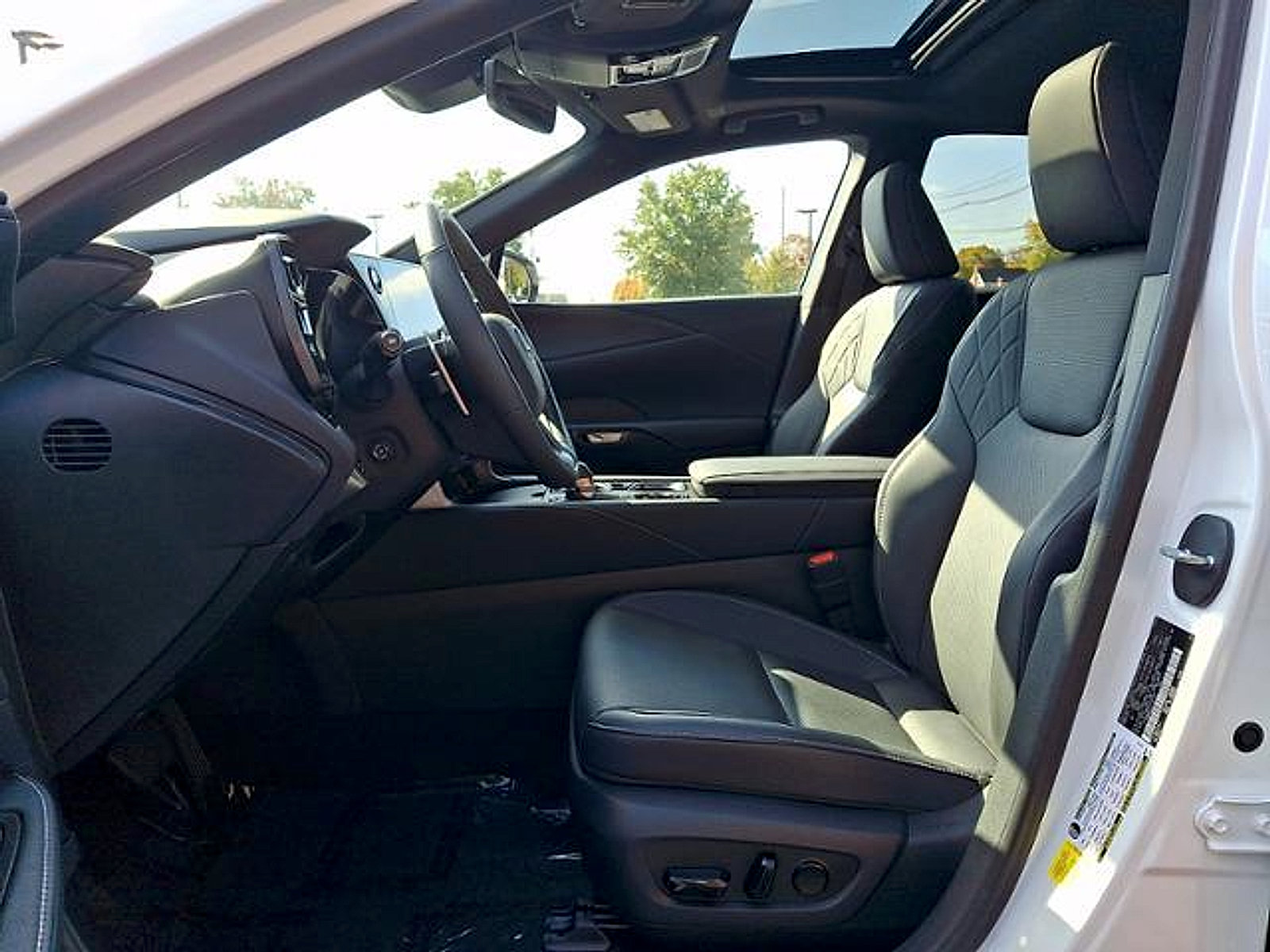 Used 2026 Lexus RX 350h AWD/4WD image 15