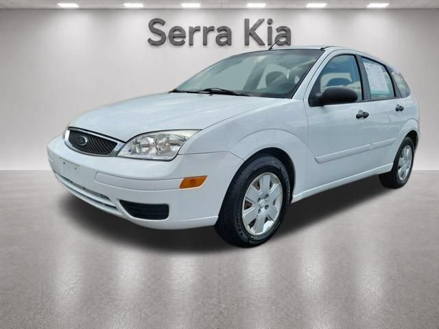Used 2007 Ford Focus SE FWD image 1
