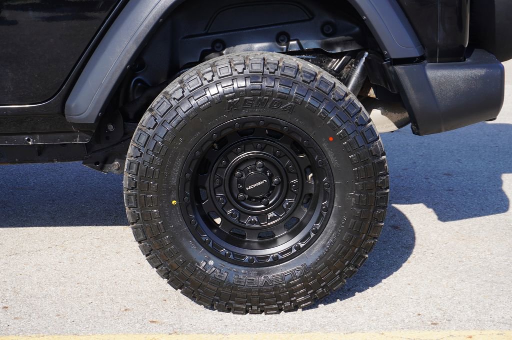 Used 2018 Jeep Wrangler Unlimited Sport image 11